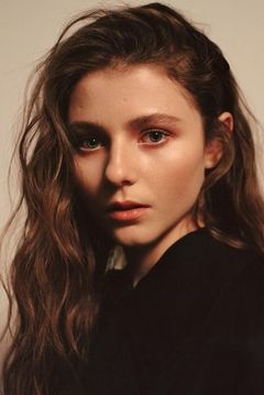 Thomasin McKenzie interpreta Elsa Korr