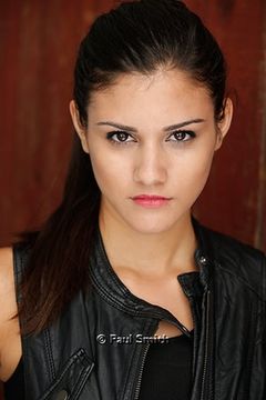 Juliana Destefano interpreta Yolanda