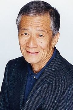 Joji Yanami interpreta Kaio / Dr. Briefs / Narrator (voice)