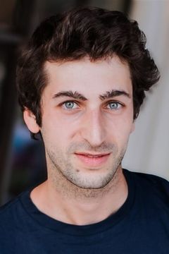 Yohan Levy interpreta Soldier Ido (uncredited)