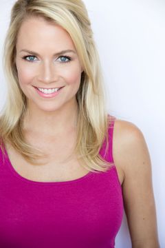 Erin Ross interpreta Chelsea