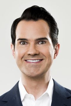 Jimmy Carr interpreta John Crawford