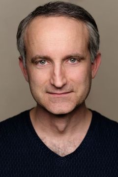 Mark Oosterveen interpreta Professor Dunbar