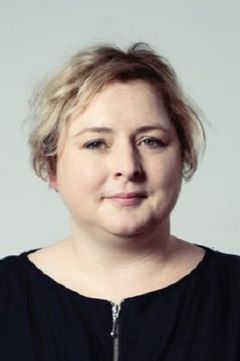 Siobhán McSweeney interpreta Sister Michael