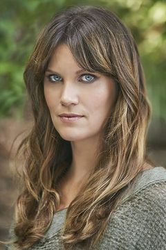 Frida Farrell interpreta Gretchen