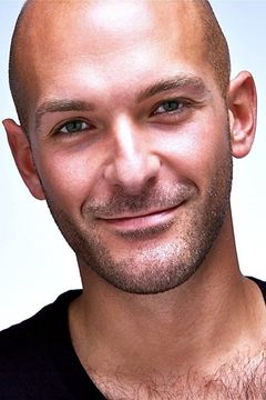 Marco Soriano interpreta Mario
