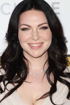 Laura Prepon interpreta Holly