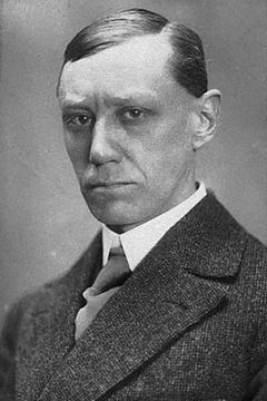 Max Schreck interpreta Count Orlock (archive footage)