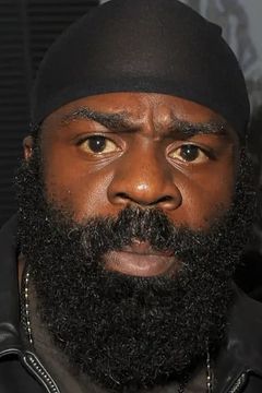 Kimbo Slice interpreta Zulu Kondo