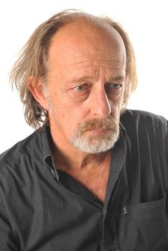 Paolo De Vita interpreta Nanetti
