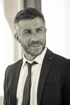 Renato Marotta interpreta Michele Rapaci