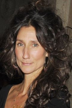 Anna Patrick interpreta Miss Danvers