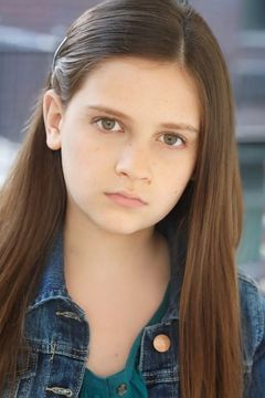 Sami Bray interpreta 10 Year Old Laura (uncredited)