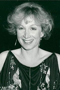 Cheryl Campbell interpreta Lady Alice Clayton