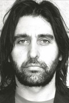 Jason Croot interpreta Peasant (uncredited)