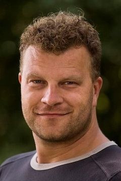 Bas Keijzer interpreta Bektman