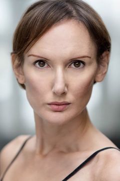 Martine Richards interpreta Claudette