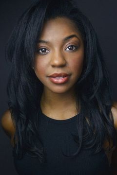 Liv Symone interpreta Gladys Knight