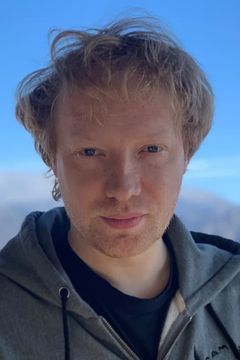 Evgeny Grigoryev interpreta Cinematographer