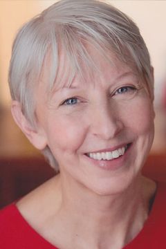 Mary Boyer interpreta Aunt Grace