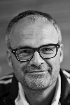 Johan Rheborg interpreta Tage Erlander