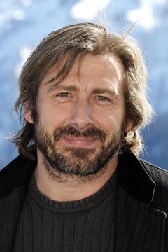 Bernard Yerlès interpreta Antoine Doisneau