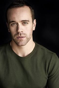 Joe Munroe interpreta Raylan Moss