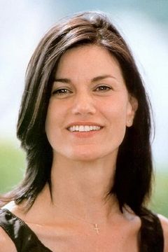 Linda Fiorentino interpreta Molly