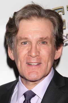 Anthony Heald interpreta George Lazan