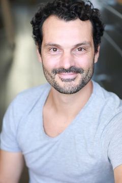Johann Morio interpreta Ambulancier