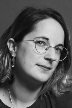 Flavia Zanon interpreta Employée quincaillerie