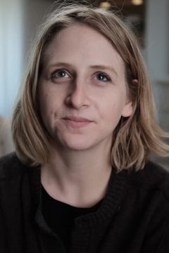 Sarah Winshall interpreta Tape People