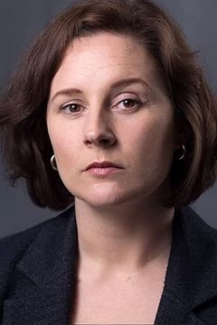 Kate O'Rourke interpreta Hag