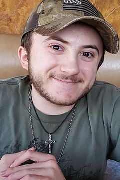 Atticus Shaffer interpreta Brick Heck