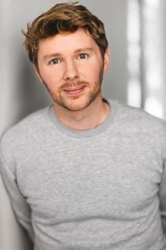Ryan O'Callaghan interpreta Rain Kid
