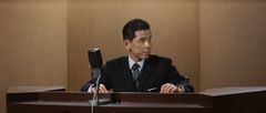 Saburô Iketani interpreta Nightclub announcer (uncredited)