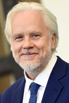 Tim Robbins interpreta Tom Terp