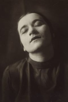 Valeska Gert interpreta Pijma