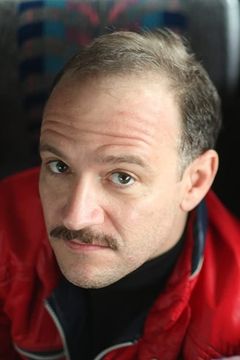 David Zellner interpreta Henry