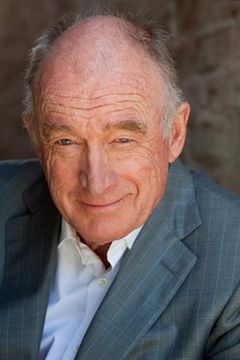 Nick Tate interpreta Alan Carter