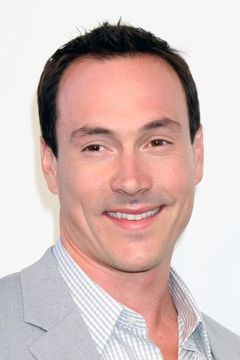 Chris Klein interpreta Orlin Dwyer