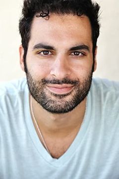 Merik Tadros interpreta Tony'The Cowboy' - Yusuf Nazzal