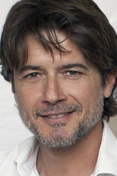Ettore Bassi interpreta Andrea Ferri