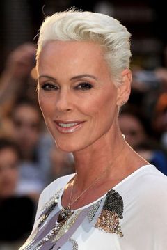 Brigitte Nielsen interpreta Lisa