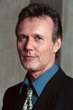 Anthony Stewart Head interpreta Rupert Giles