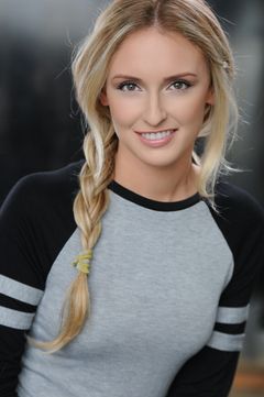 Alix Foedisch interpreta Katrina