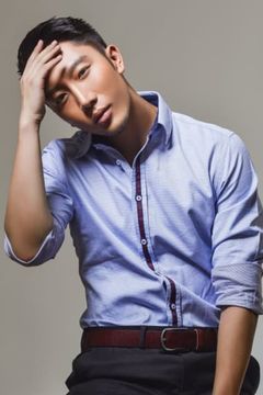 Wang Yuze interpreta Teacher Long
