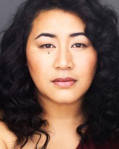 Patricia Fa'asua interpreta Esther