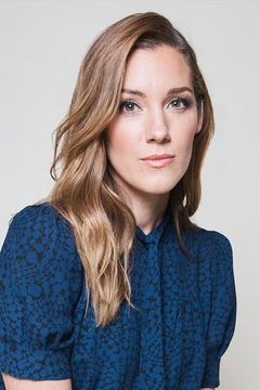 Carly Craig interpreta Young Fraida