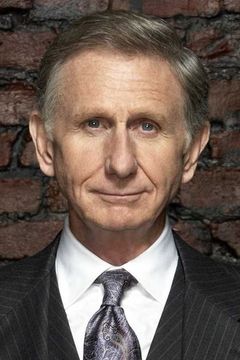 René Auberjonois interpreta Paul Lewiston